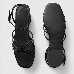 GAP Women's Black Strappy Sandals